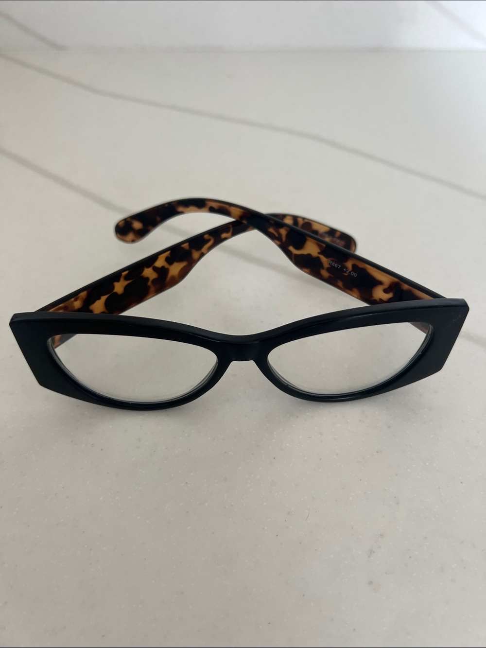 Black Cat Eye Reading Glasses with Tortoiseshell Temples